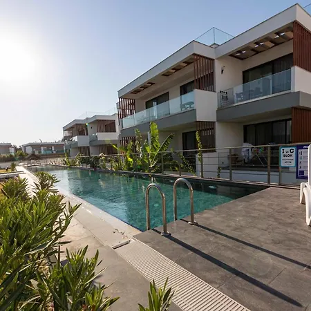 Appartamento Modern Apartment Near Beach With Central Location In Bodrum Gümbet